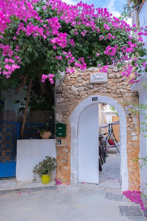 The Venetian Walls 'Central House With Private Courtyard - Charmy & Cheap' Heraklion Exterior foto