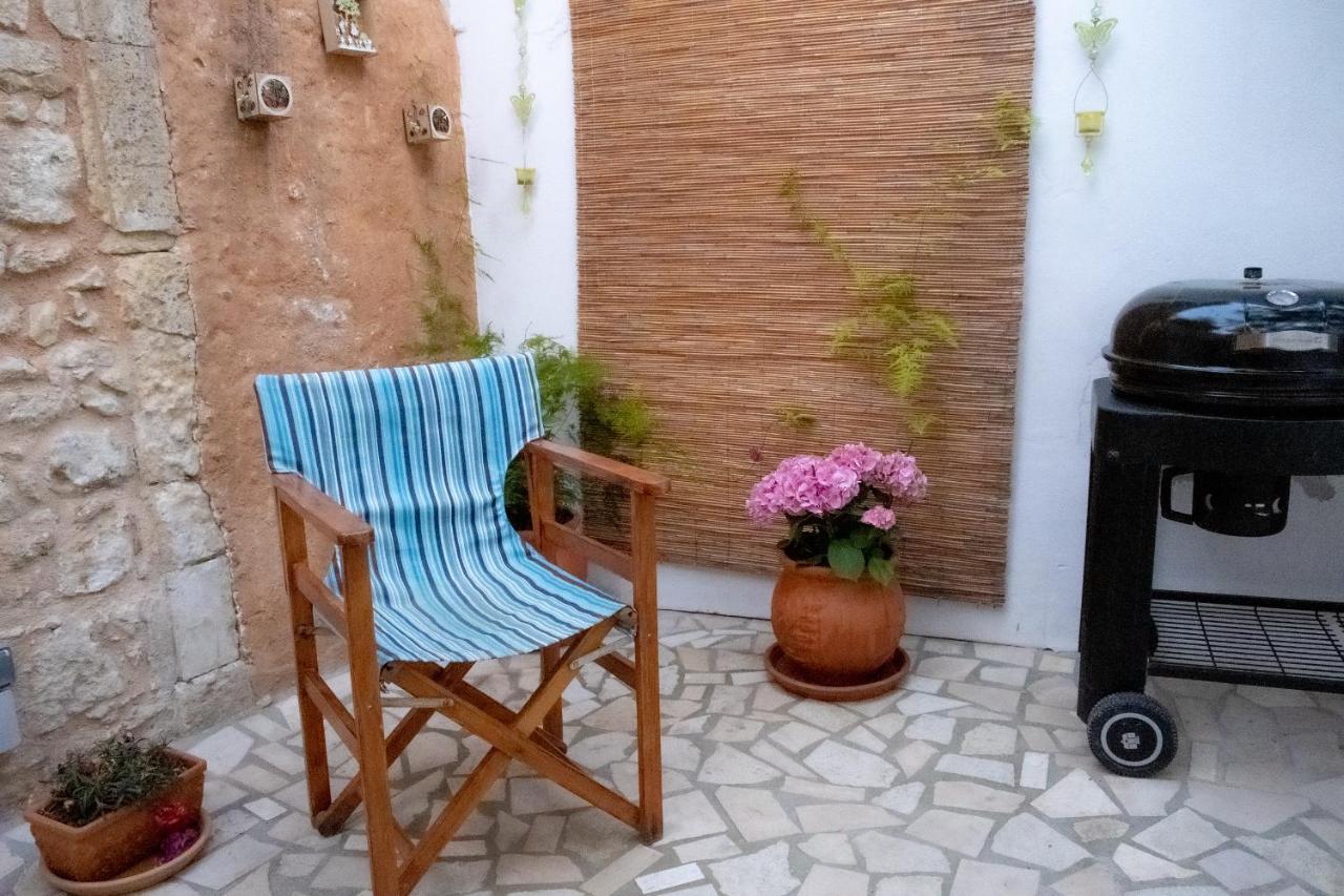 The Venetian Walls 'Central House With Private Courtyard - Charmy & Cheap' Heraklion Exterior foto